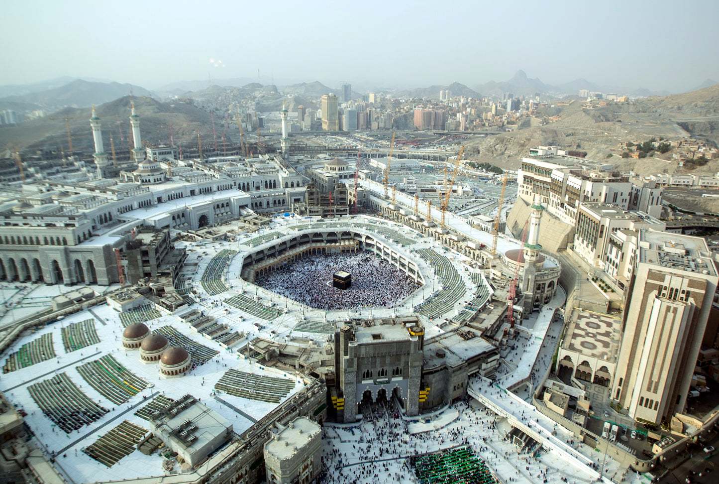 Entertainment Travel Package – Saudi Arabia (5 Days / 4 Nights)