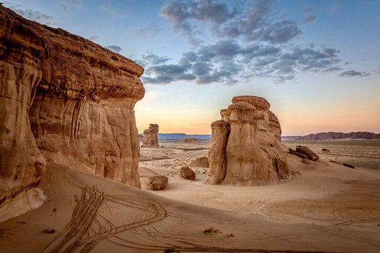 Enchanting Escape: Riyadh to AlUla – A Journey Through Time & Nature